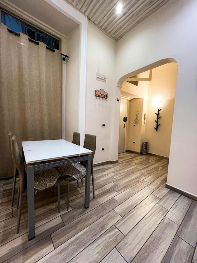 Traversa Toledo, Intero Appartamento Al Plebiscito Neapel Exteriör bild