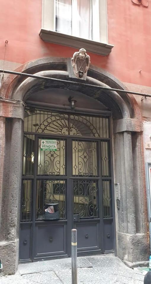 Traversa Toledo, Intero Appartamento Al Plebiscito Neapel Exteriör bild